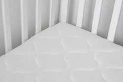 100% oddychający pokrowiec na materac Natulino PureAIR + monitor oddechu SNUZA HERO MD (Wyrób medyczny)