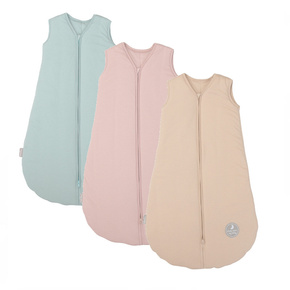 Śpiworkowa wyprawka Natulino - zestaw 3 śpiworków do spania na każdą temperaturę | NATULINO® NATURALS | seledynowy | 0-6 m