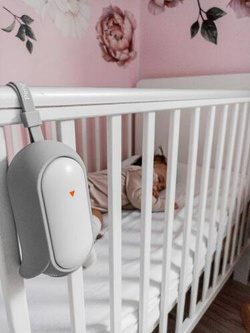 Monitor oddechu SNUZA HERO MD (wyrób medyczny) +  profesjonalny usypiacz  dla niemowląt